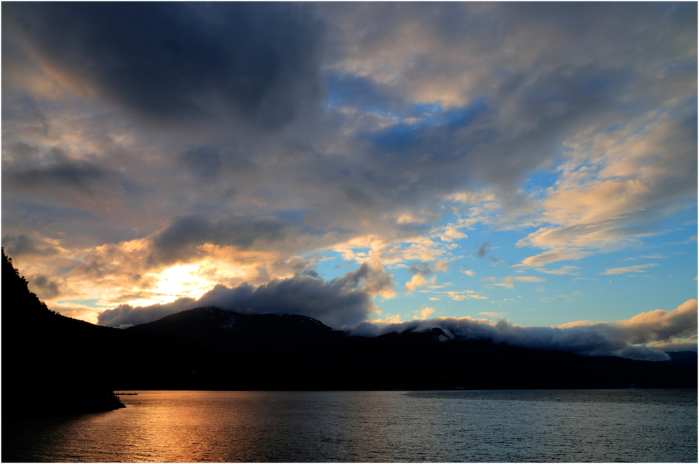 Abends auf dem Geiranger Fjord