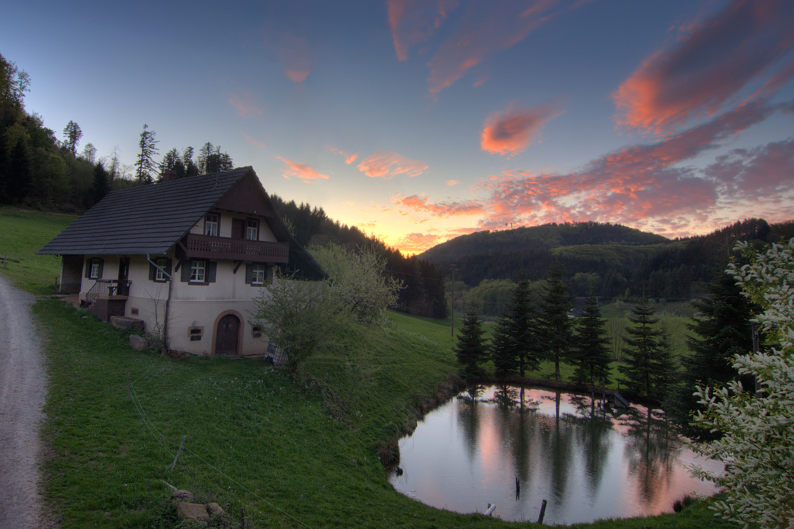 Abends auf dem Schwarzwaldbauernhof