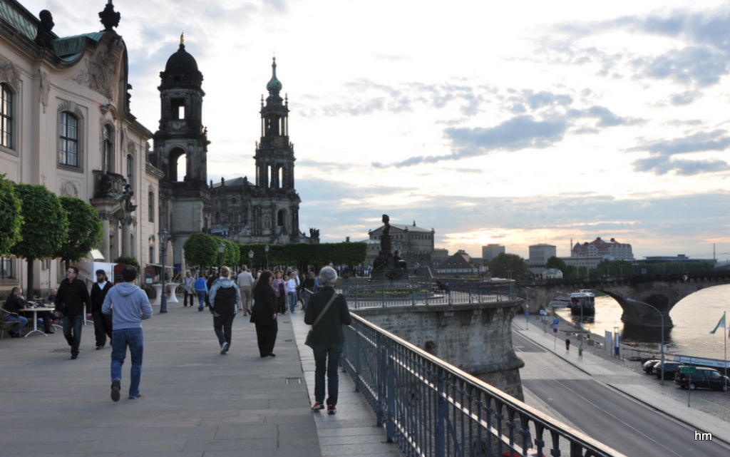 Abends auf der Brühl'schen Terrasse Dresden