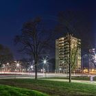 Abends auf der Karl Marx Str. / Lindenallee Würfelhäuser Bautyp 'PH 12G' 1983/87 (2)