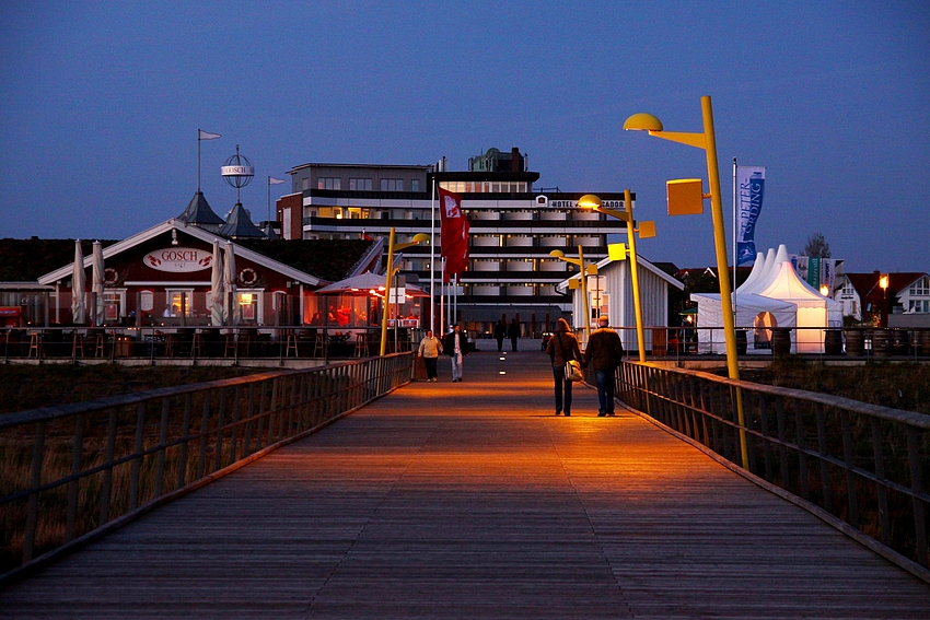 Abends auf der Strandbrücke...