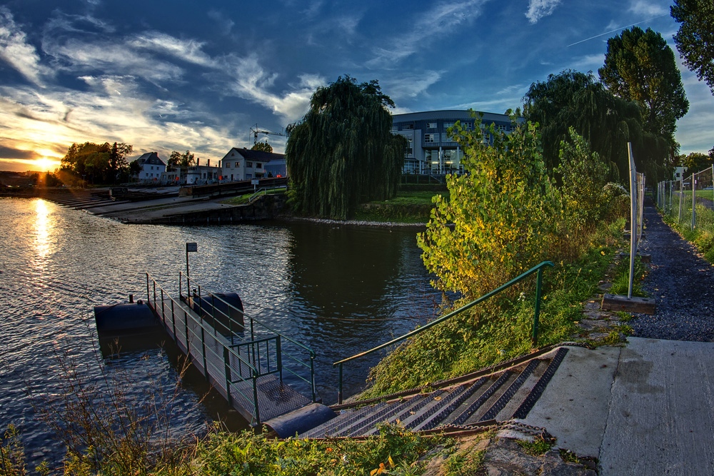 Abends beim Wasser- und Schiffahrtsamt