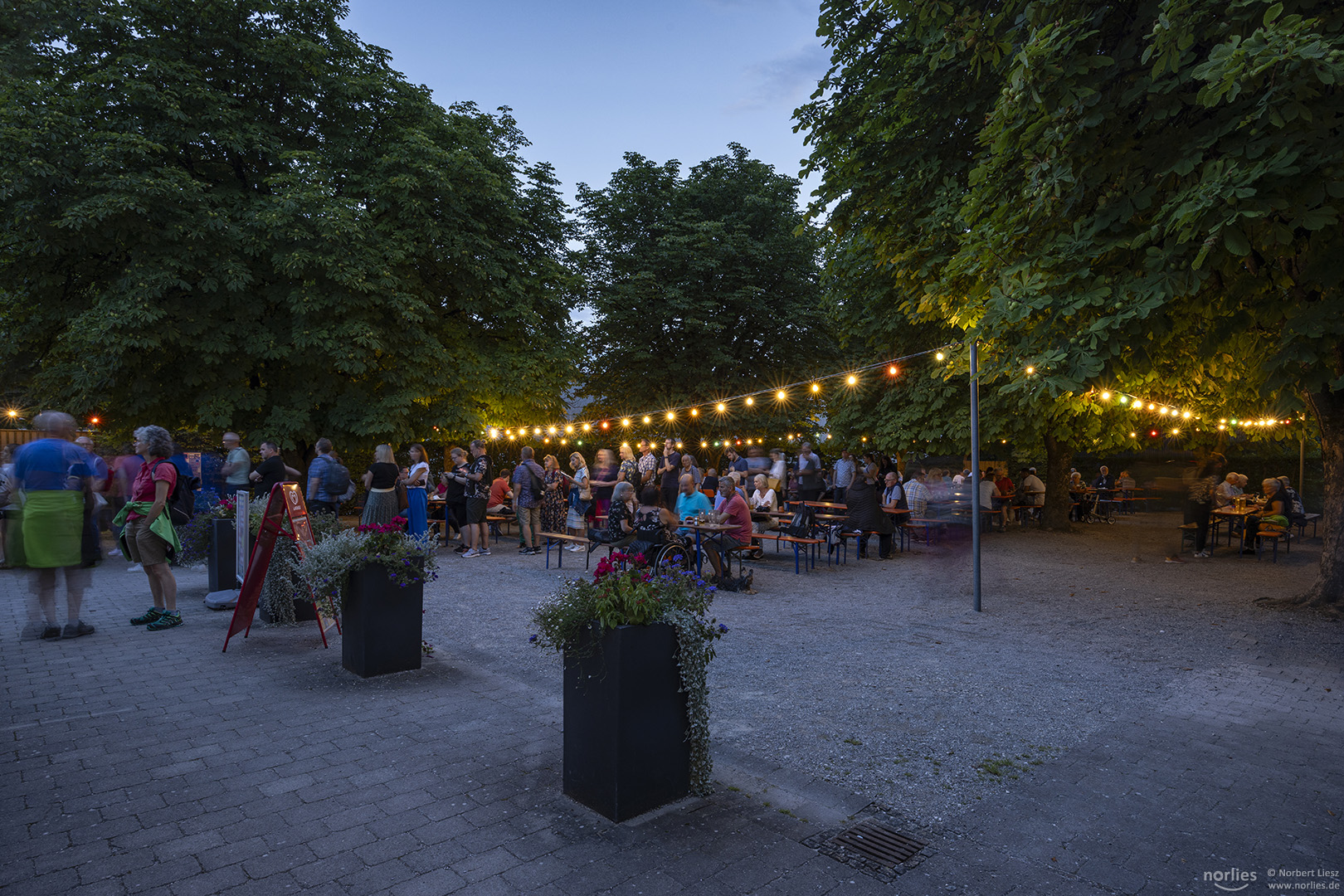 Abends im Biergarten