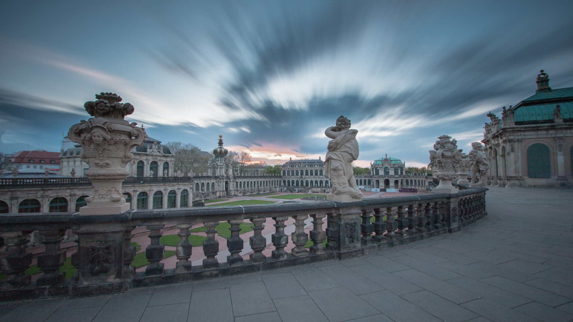 Abends im Dresdner Zwinger