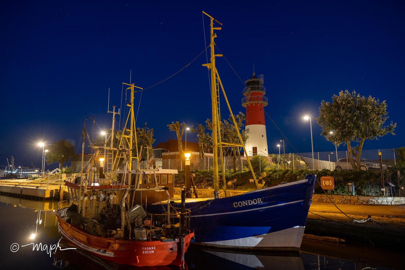 Abends im Hafen von Büsum