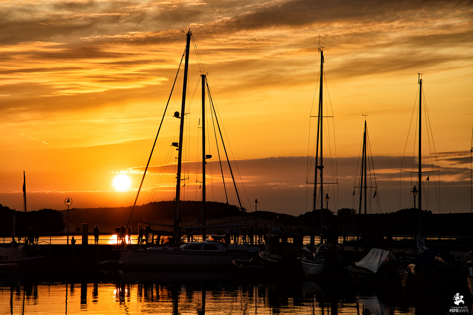 Abends im Hafen von Thiessow