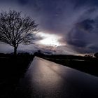 Abends im Halbdunkel irgendwo bei uns auf dem Lande