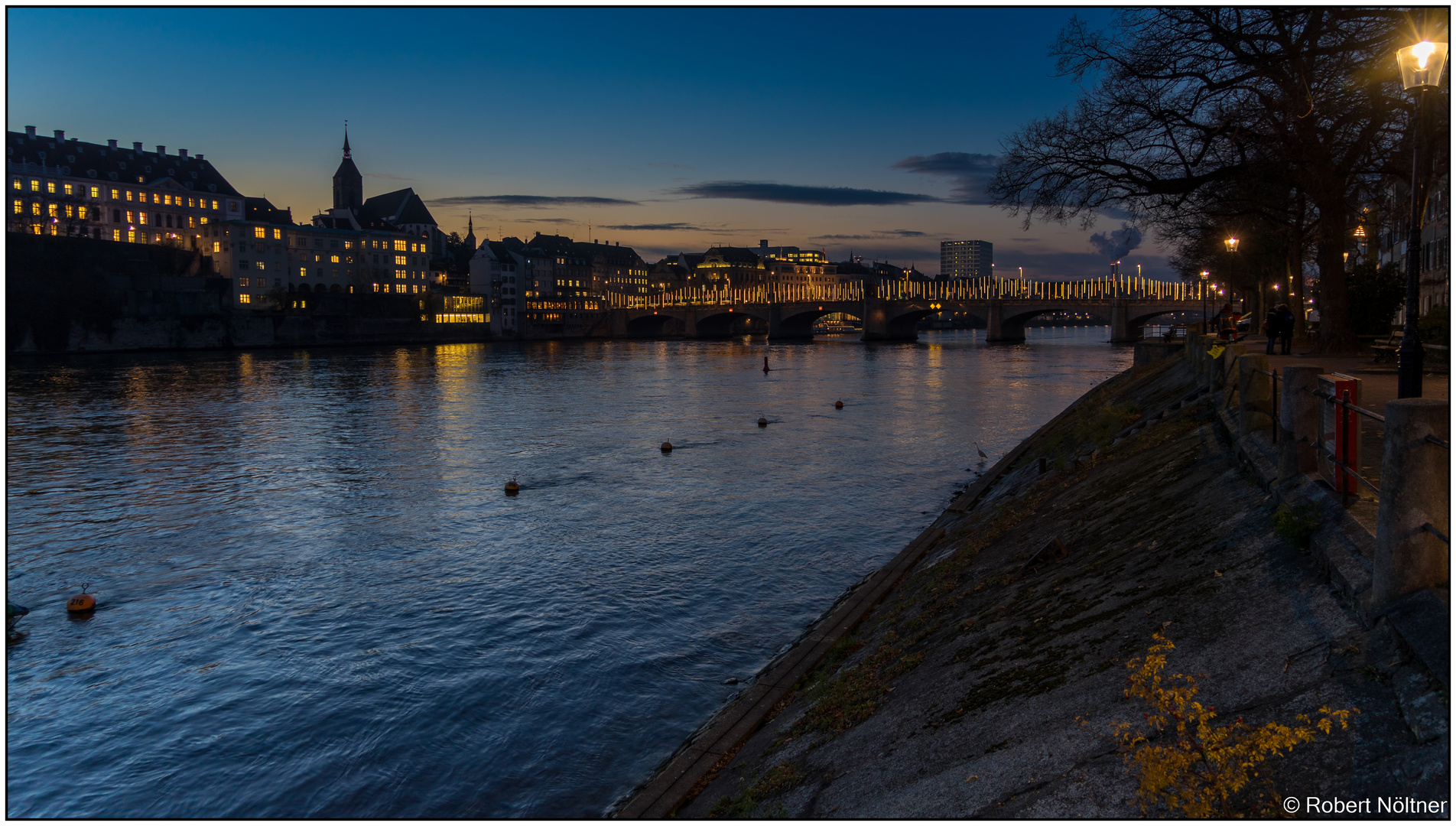 Abends im vorweihnachtlichen Basel