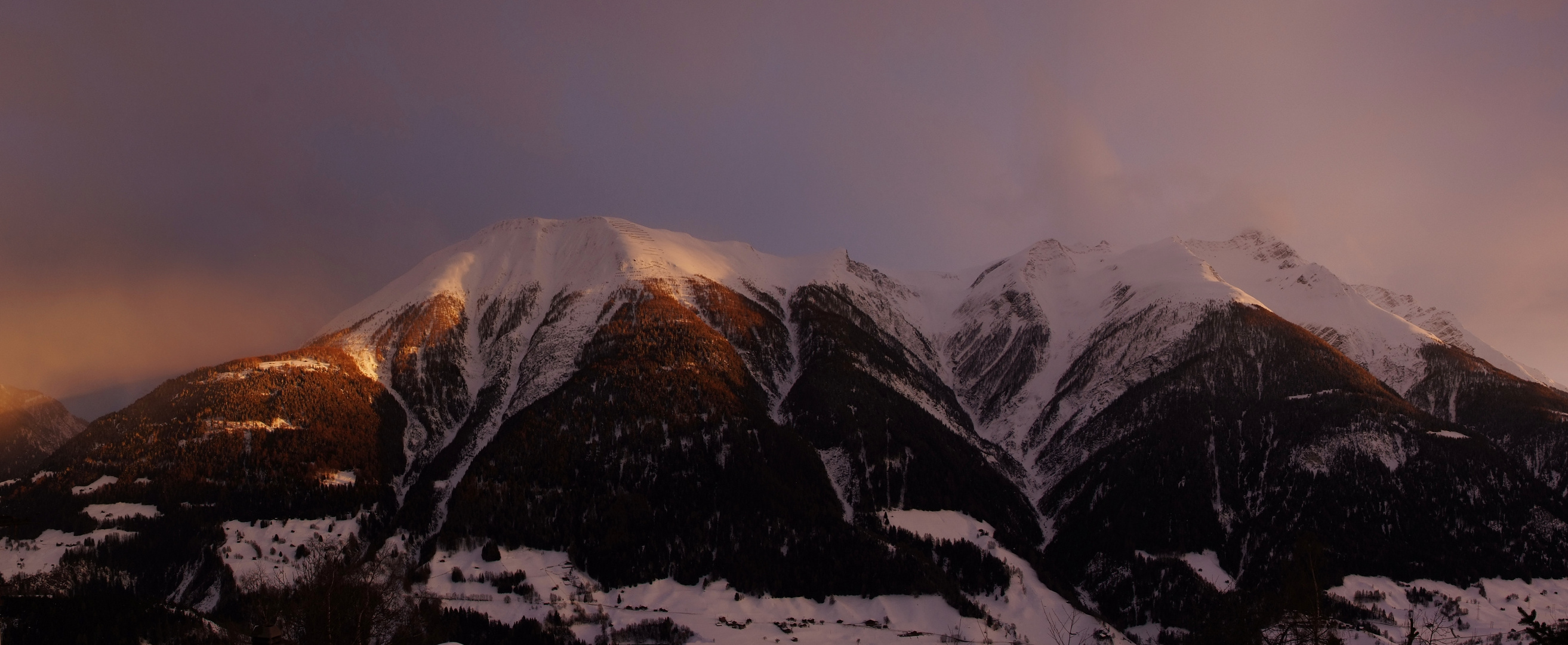 Abends im Wallis