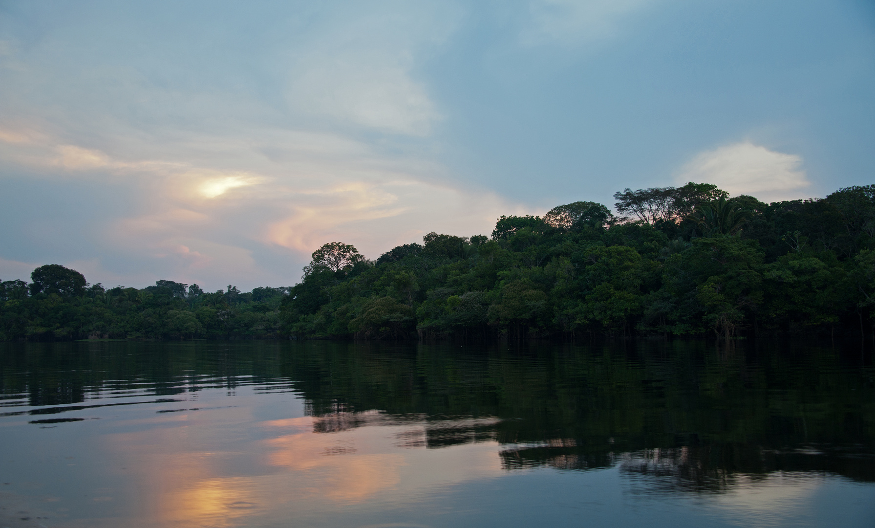 Abends in Amazonien