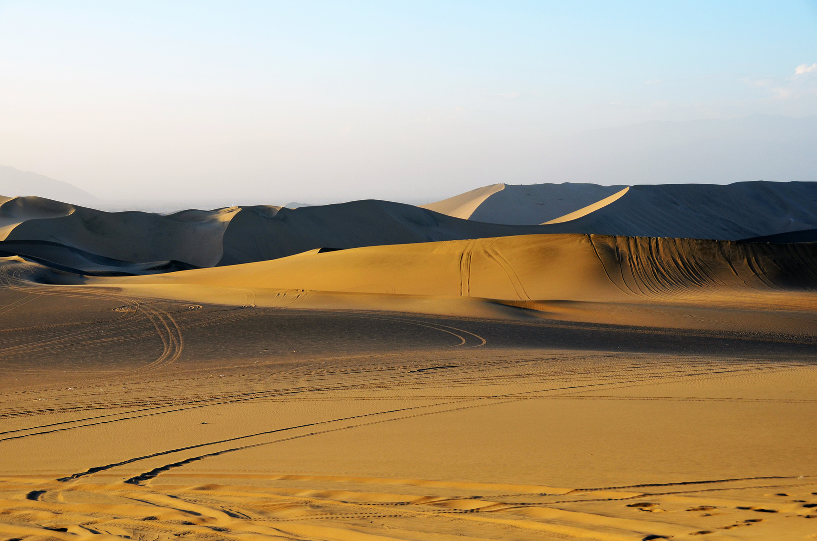 Abends in den Dünen um Huacachina