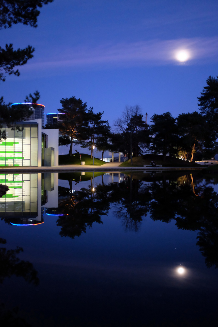 Abends in der Autostadt