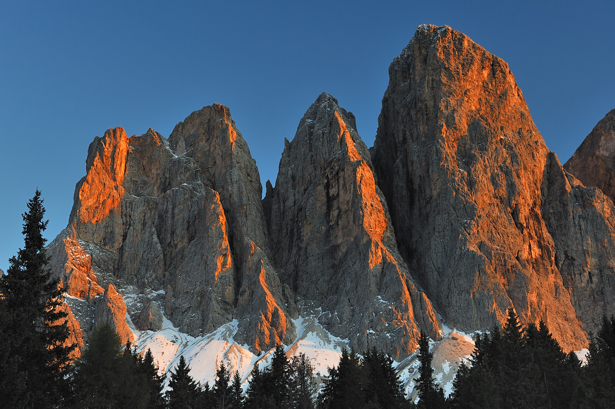 *abends in Dolomiten IV*