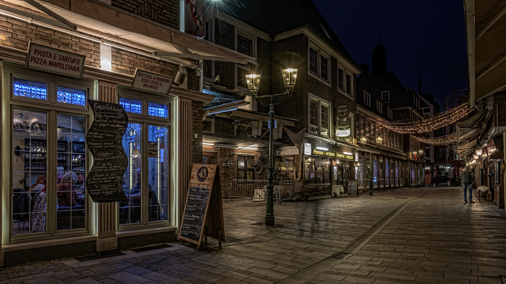 Abends in Düsseldorf