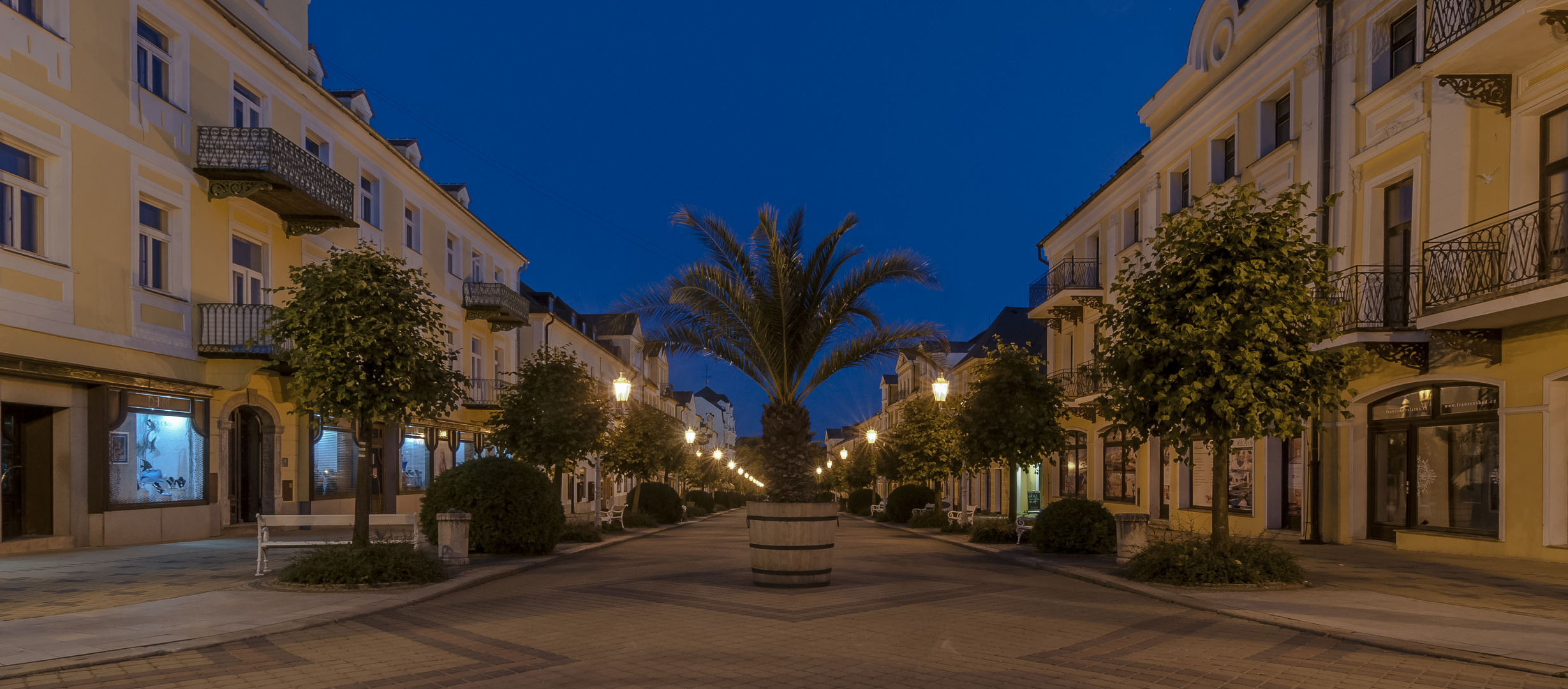 ***     abends in franzensbad      ***