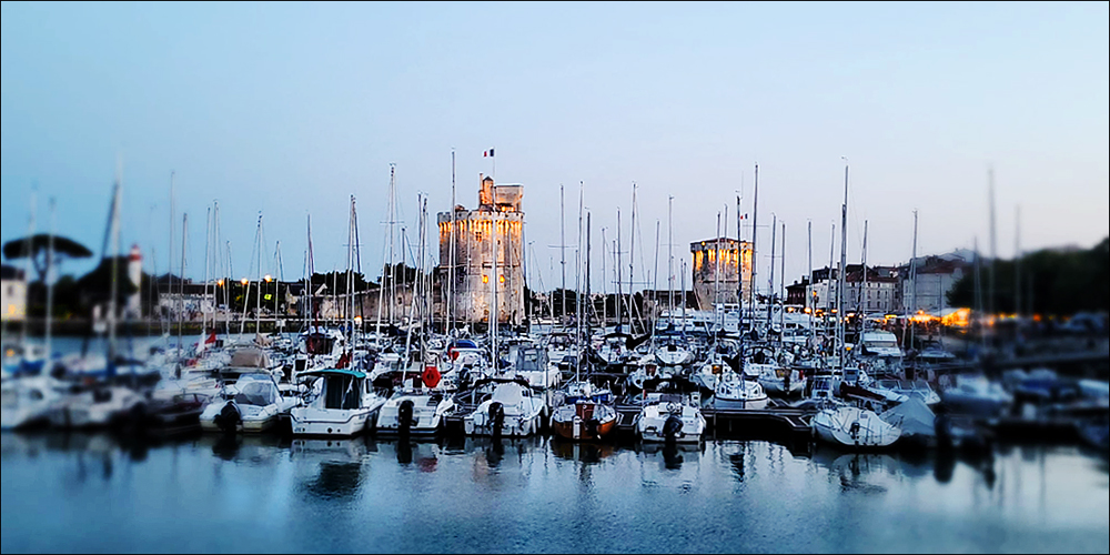 Abends in La Rochelle.