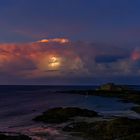 Abends in Saint Malo (bretonisch Sant-Maloù; gallo Saent-Malô) 