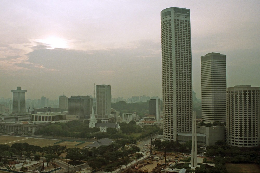 Abends in Singapur, 1995