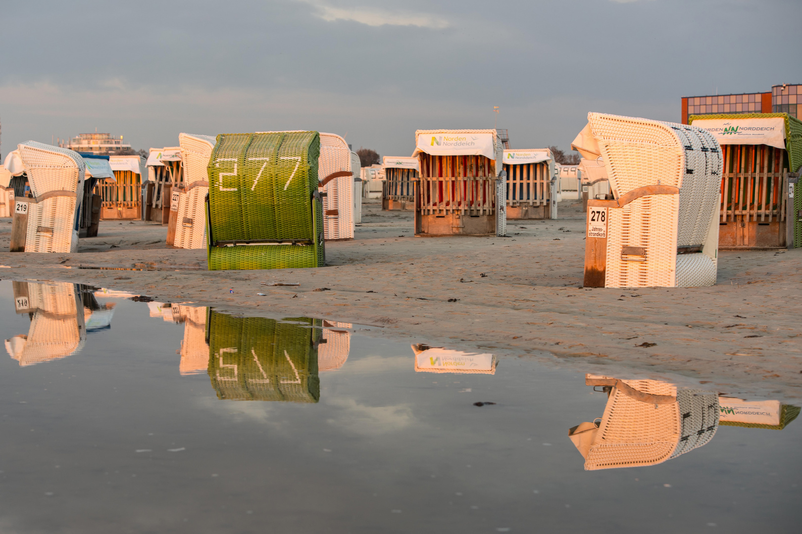 Abends nach dem Regen am Strand von Norddeich