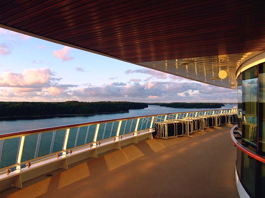 Abends, nach Verlassen von Stockholm, auf dem "Jewel of the Seas"