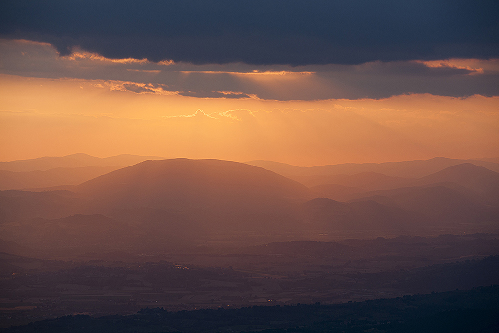 Abends über Assisi