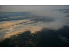 abends über den Wolken