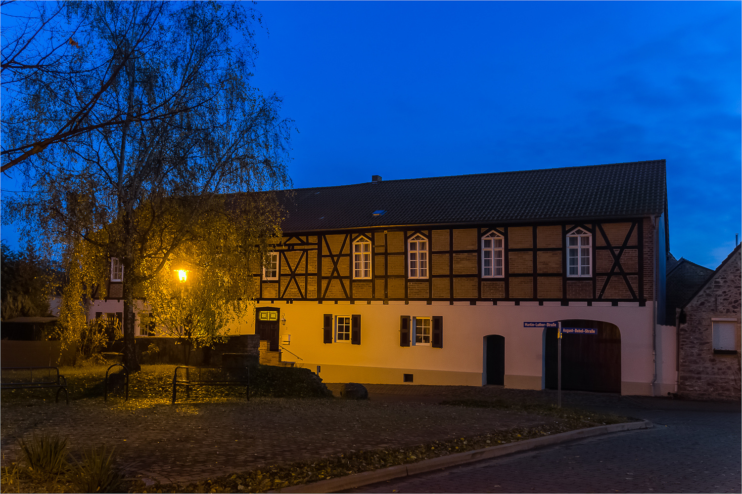 Abends, wenn es dunkel wird... Foto & Bild architektur, ländliche architektur, landkreis börde