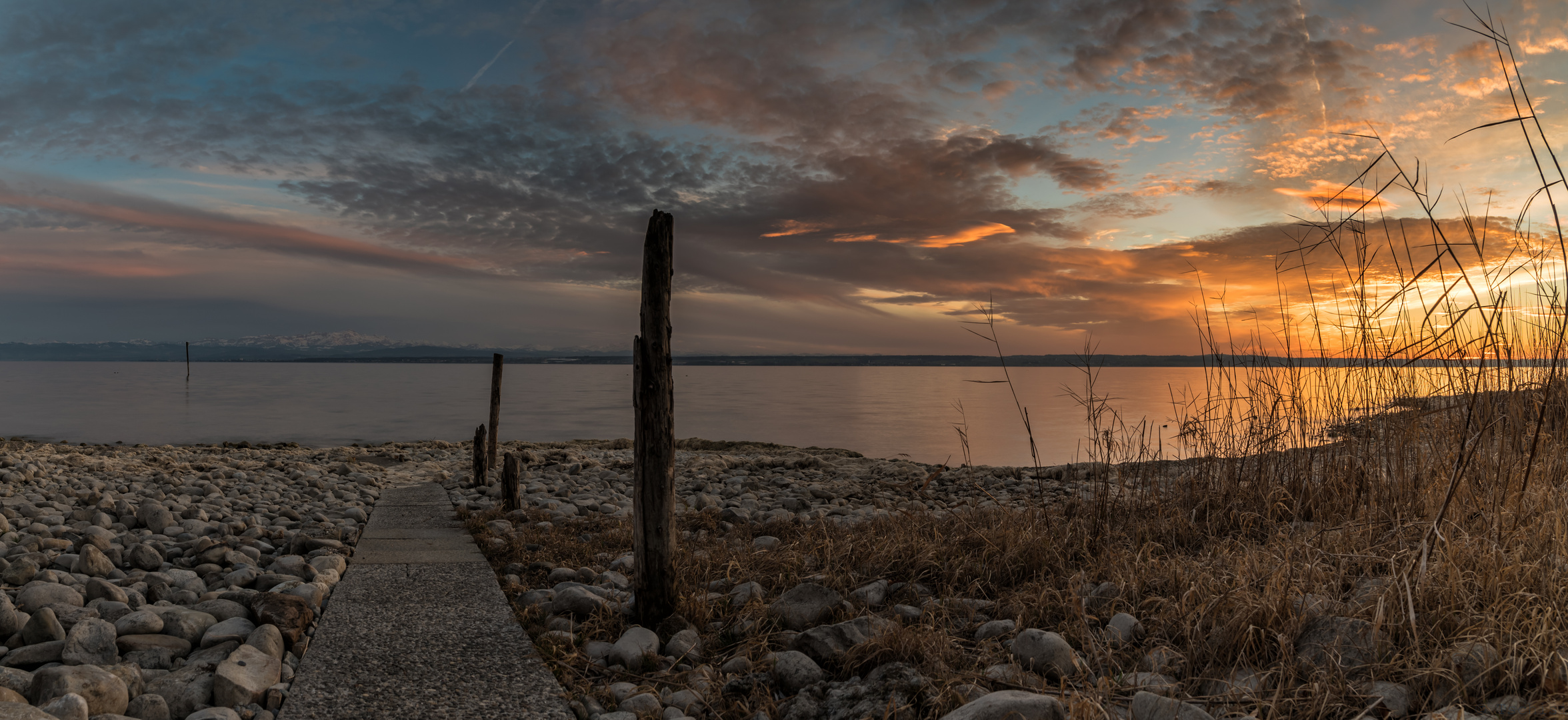 Abendschau Foto & Bild | sunset, wasser, wolken Bilder auf fotocommunity