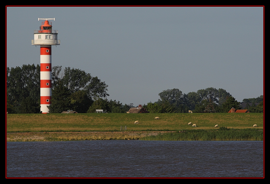 Abendsonne am Leuchtturm bei Kollmar