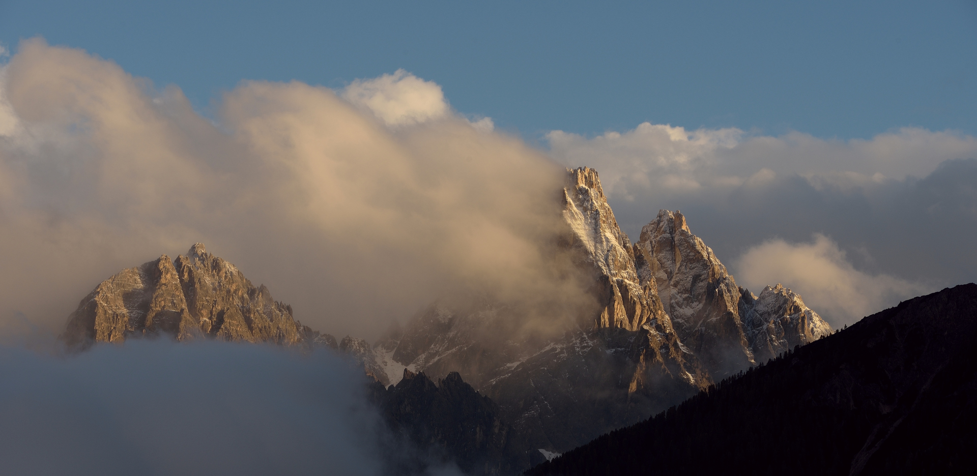 Abendsonne an der Drei-Schusterspitze. Mal wieder was für das Vollbildmodus.