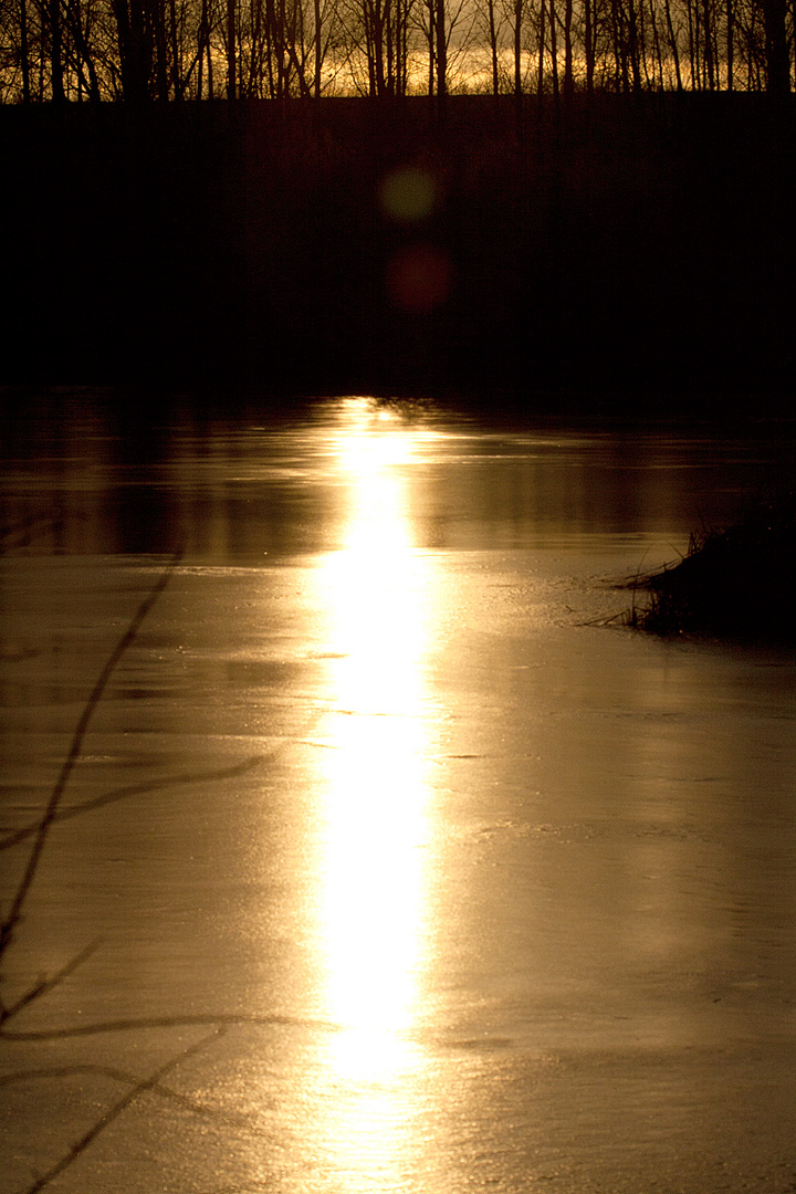 Abendsonne auf dem letzten Eis