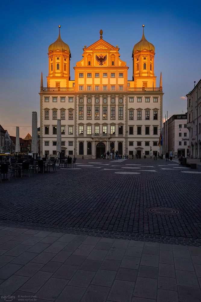 Abendsonne auf dem Rathaus