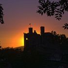 Abendsonne hinter der Burgruine Hanstein