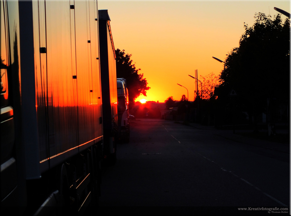 Abendsonne in der Strasse