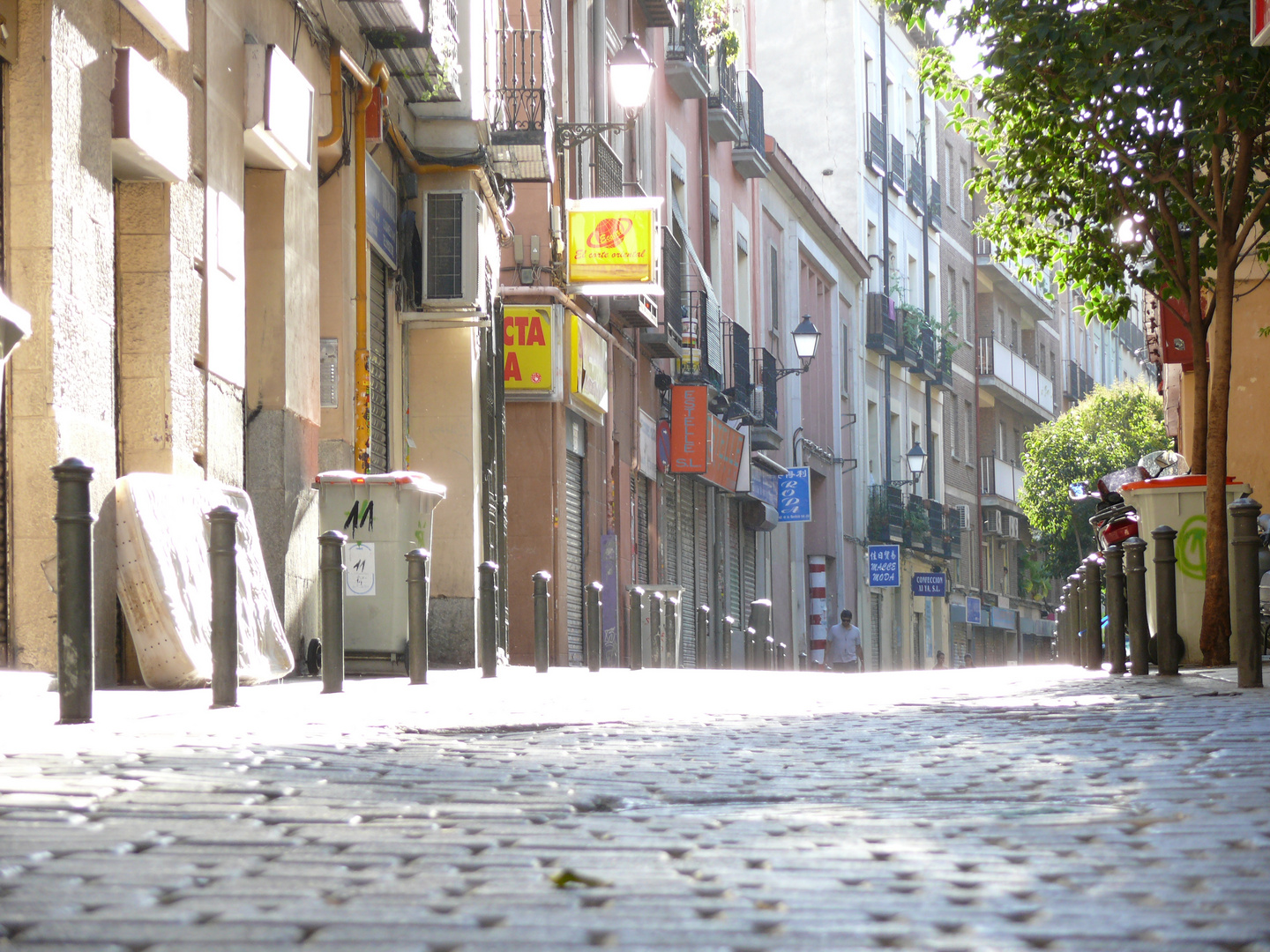 Abendsonne - Straßenszene in Madrid