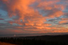 Abendsonne über dem Belchen/Schwarzwald