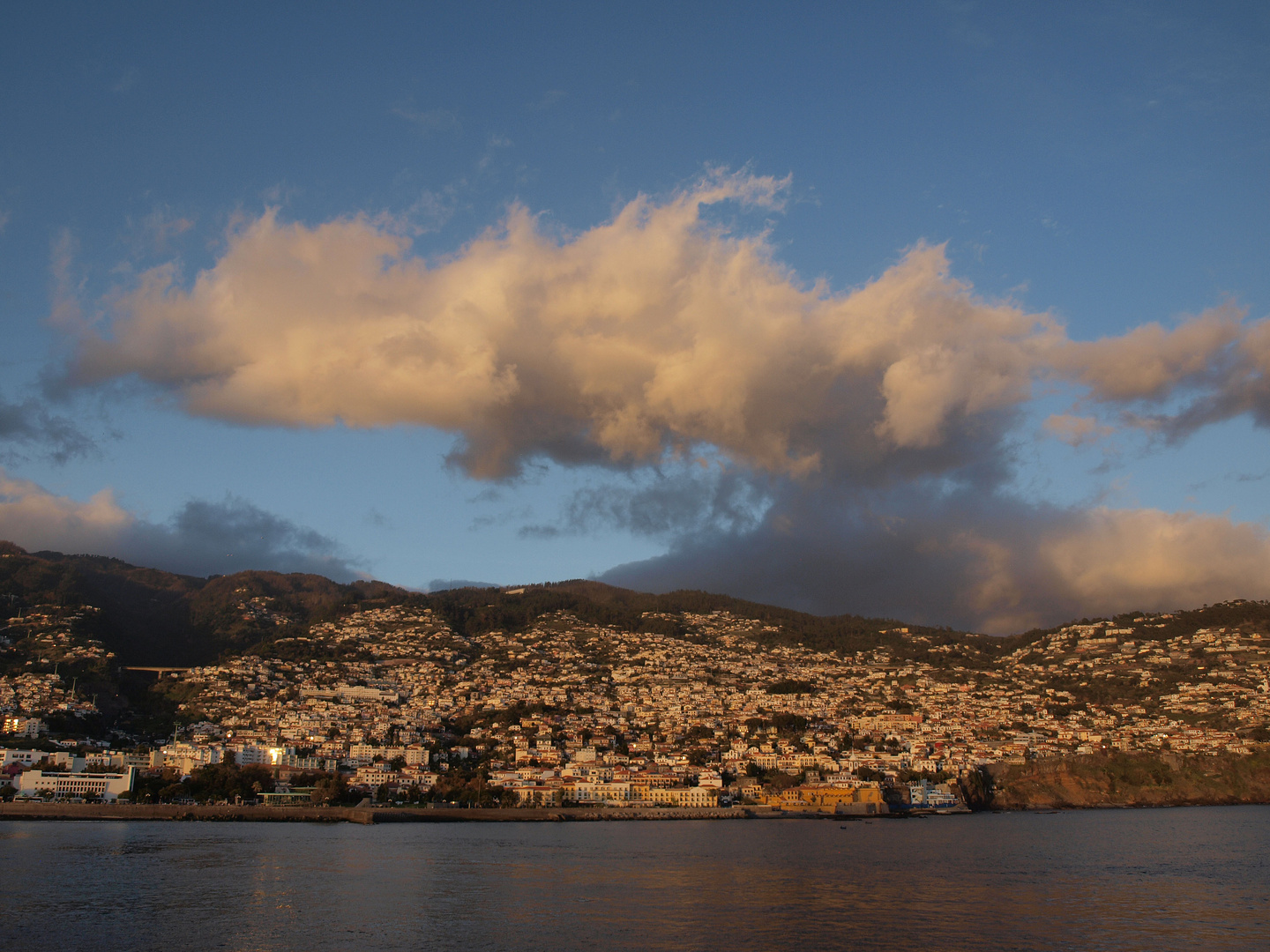 Abendsonne über Funchal