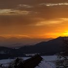 Abendsonne über Kärntner Tälern und Bergen