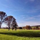 Abendsonne wirft lange Schatten