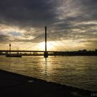 Abendspaziergang am Rhein