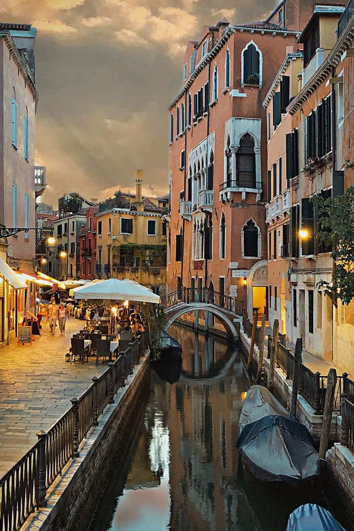 Abendspaziergang in Venedig 