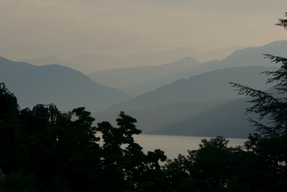 Abendstille über dem See