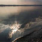 Abendstille.....wenn der Himmel ins Meer stürzt...neben dem Boot...