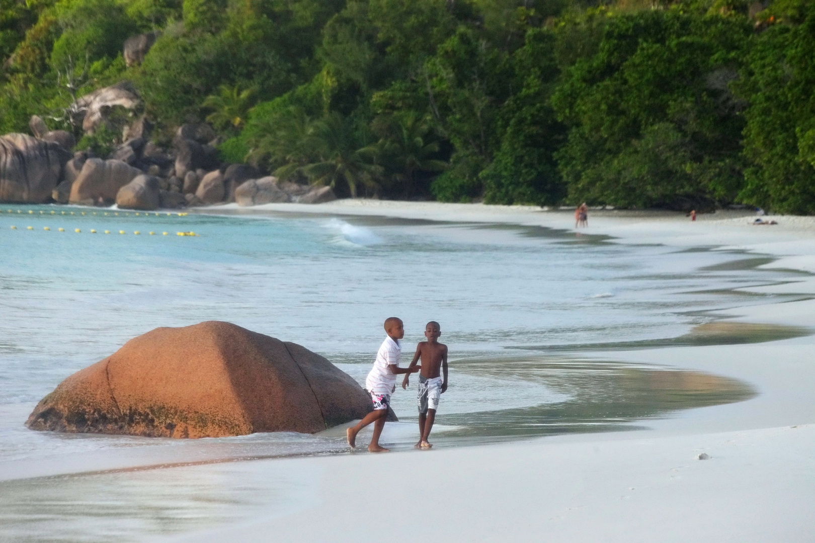 Abendstimmung am Anse Lazio, Praslin