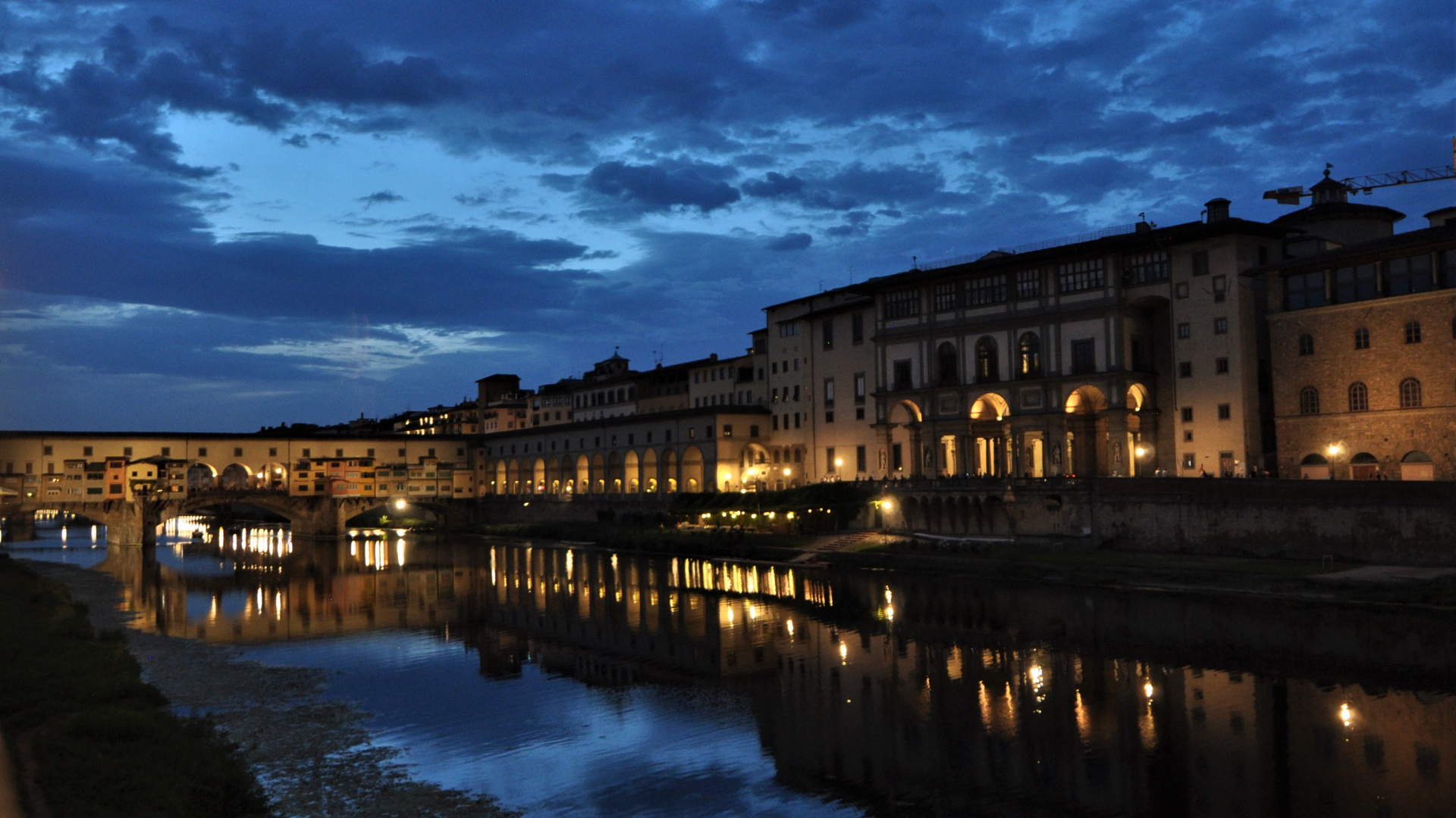 Abendstimmung am Arno und Blick zurück 