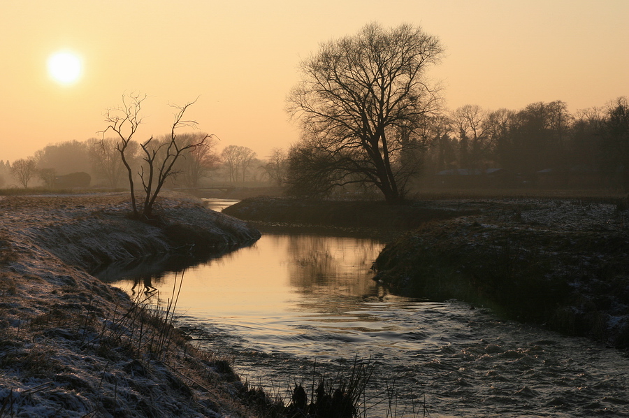 Abendstimmung am Bach