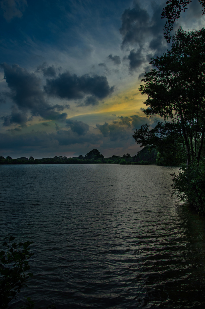 ....Abendstimmung am Baggersee...