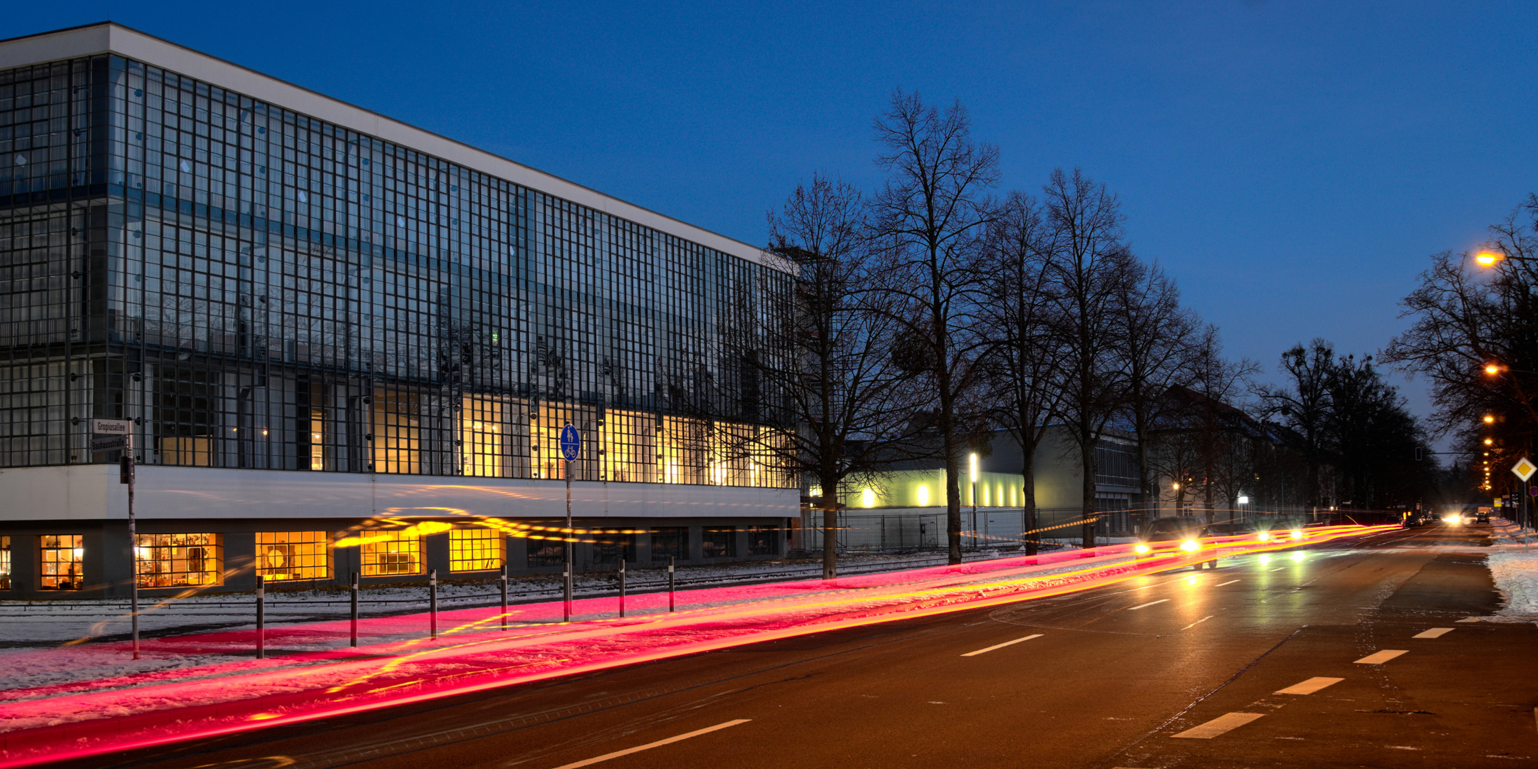 Abendstimmung am Bauhaus Dessau