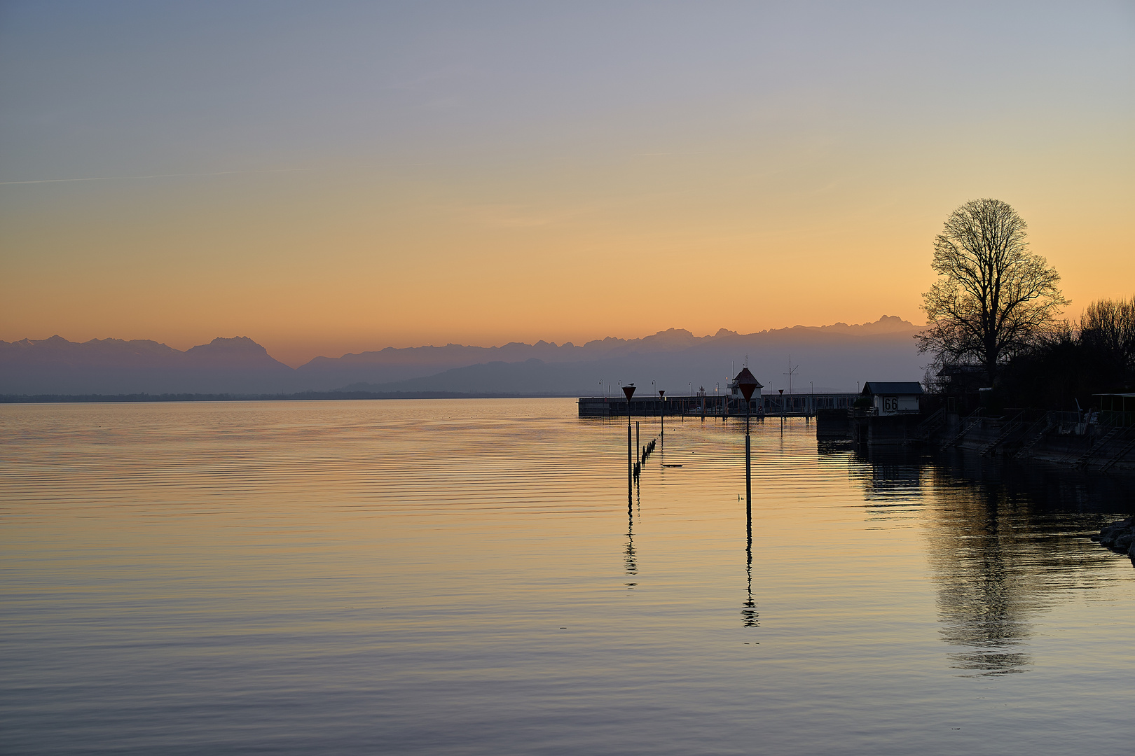 Abendstimmung am Bodensee - Ich wünsche Allen einen Guten Rutsch ins Neue Jahr!