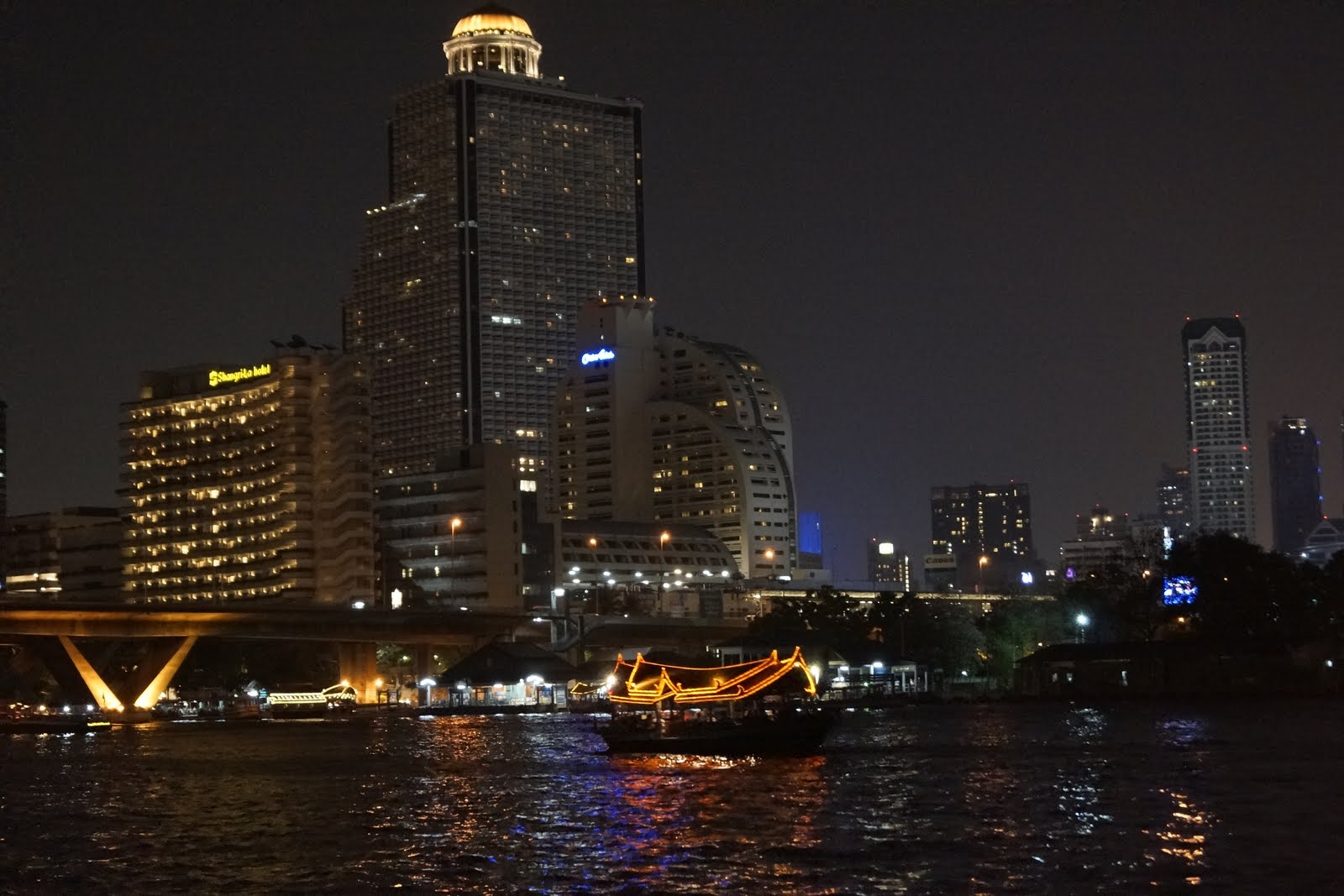 Abendstimmung am Chao Phraya